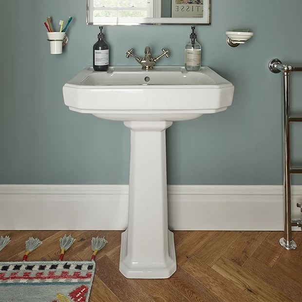 Heritage Hatton 630mm Basin + Full Pedestal - Image 2
